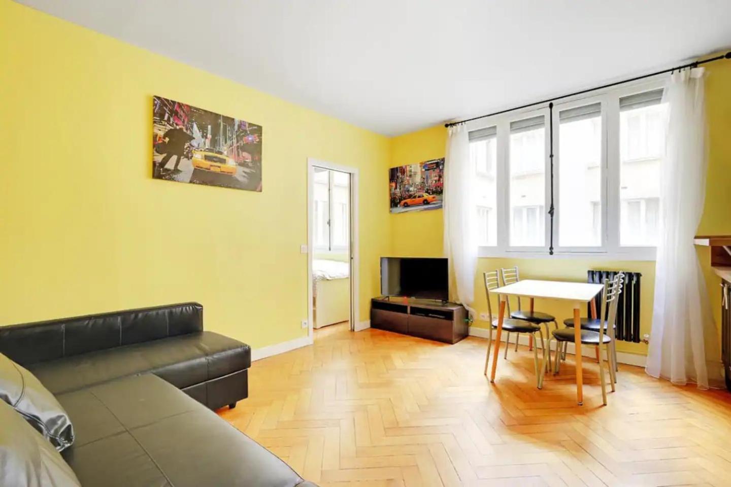 Bright Getaway Near Montparnasse * Parijs