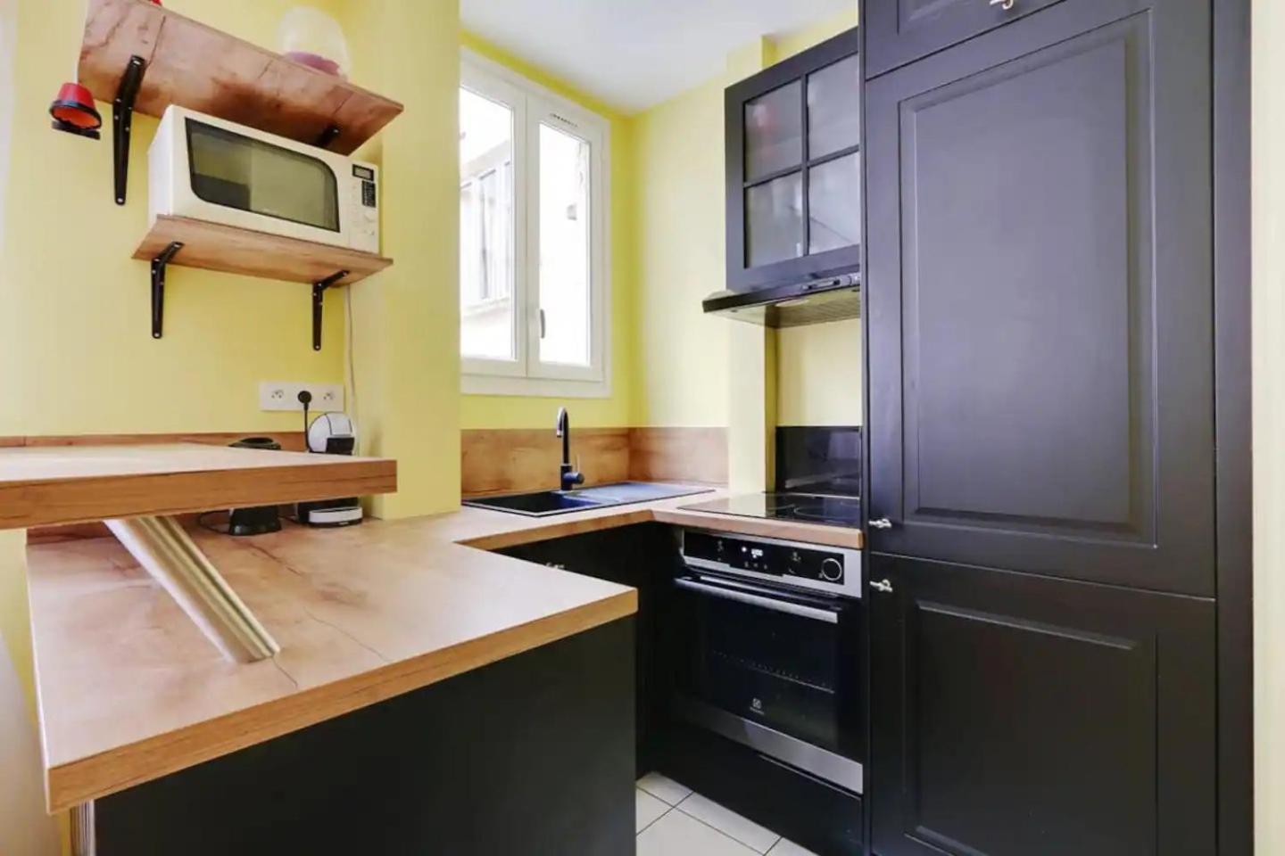 Bright Getaway Near Montparnasse * Parijs